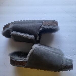 Eddie Bauer Women's Plush Gray Slippers Unisex